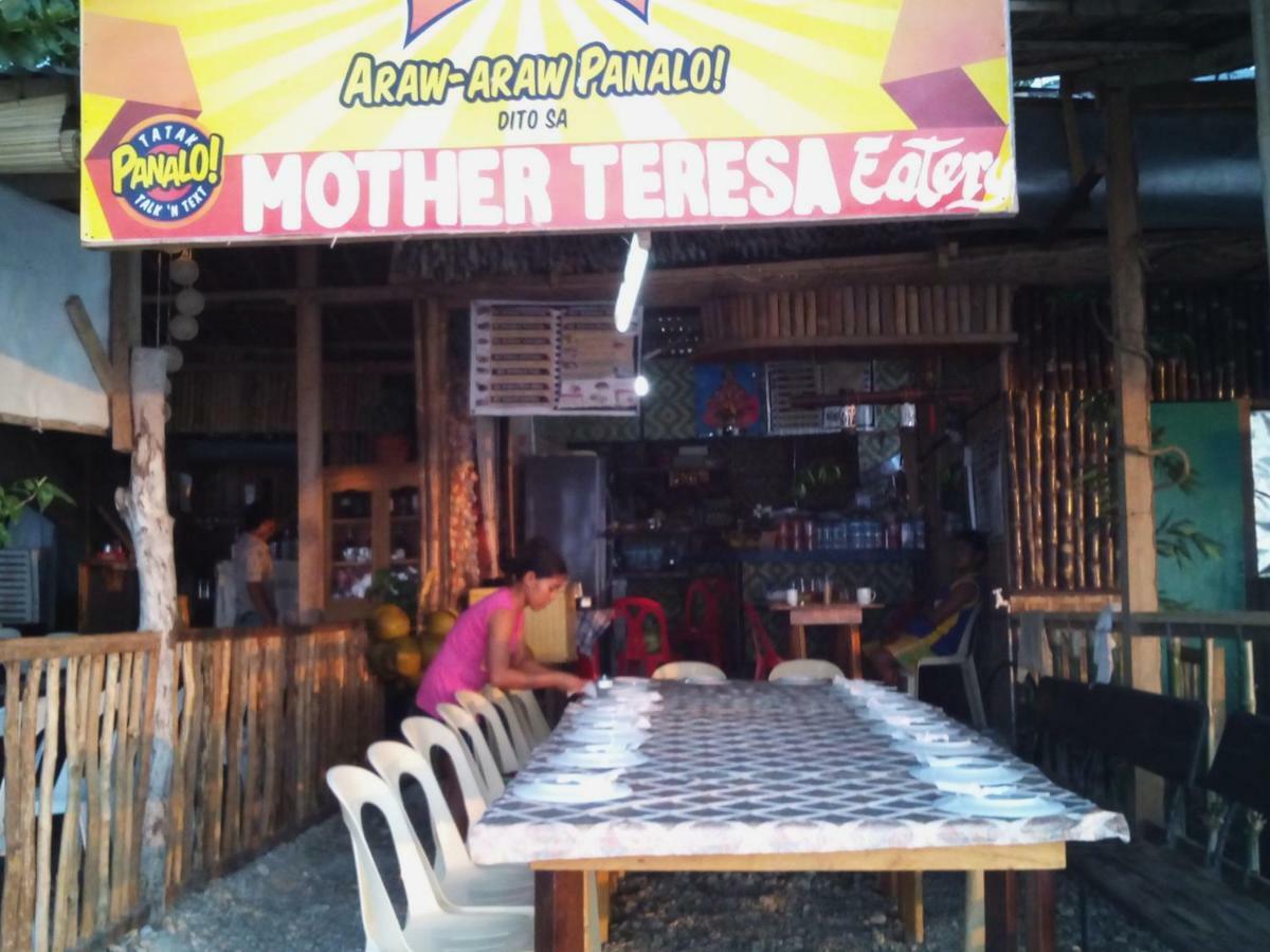 Mother Teresa Rooms And Restaurant Oslob Esterno foto